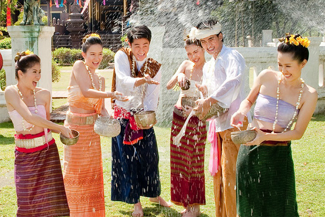 Songkran1